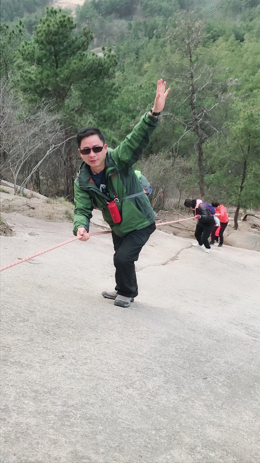 192DFA35-5BCB-48A0-9A05-E119117A2158