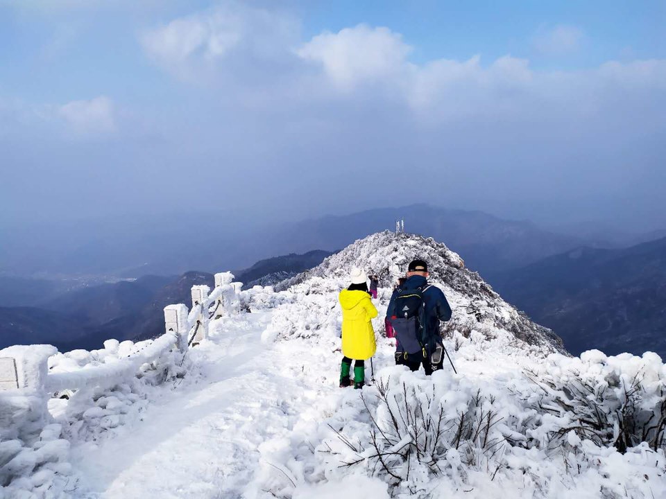 InMWF3Pfit00VNM0ydEL1lnqwPx_q5H-dBBdbpDXdgwJW_1BQ1yNSOgAOp11L8qE