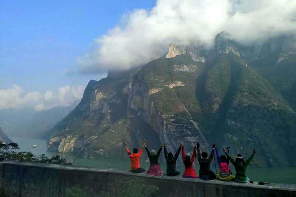 中国十大经典线：长江三峡 巫峡古道 红叶行摄3日游（23-25号）