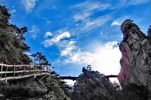 【五一自驾】游5A天堂寨国家森林公园，住国际度假村，人均不到300元！