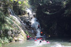 8.14日五星潭溯溪 、泅渡、跳潭 、滑滑梯、玩浆板户外清凉一日游