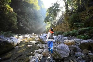 【端午节A线】6.7号—10号秘境湘西-徒步借母溪+船行酉水画廊+芙蓉镇古镇+兰花洞徒步穿越