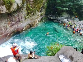 《8.1日山水武宁打卡蓝眼泪  | 玻璃水溯溪・牛鼻孔跳潭休闲二日游》
