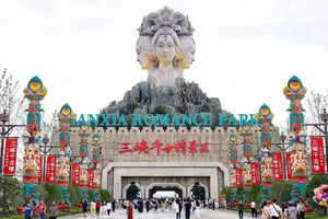 【中秋假期】三峡千古情 +宜昌百里荒纯玩2日游