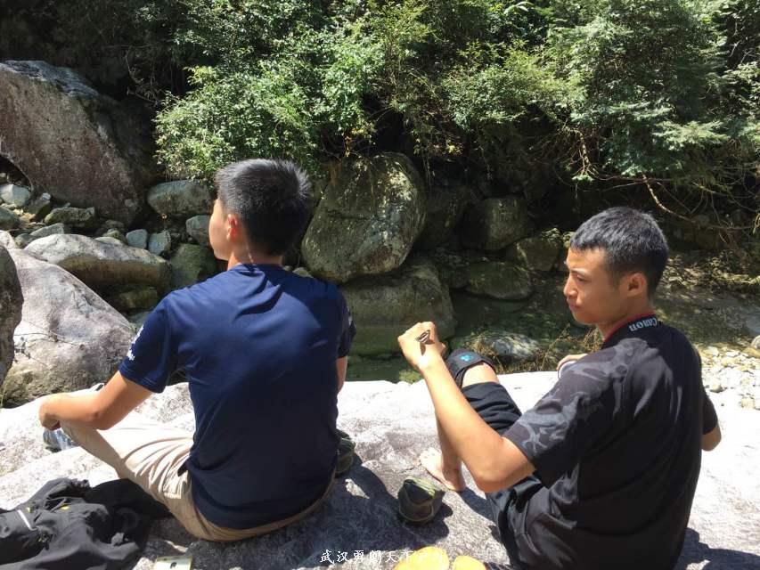 8e86c140683e3b44a9e0921d3a6818d2_big