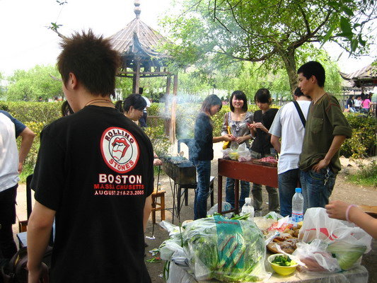 4b77b294c75b494defd53