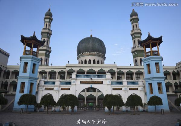 799232_20151017174326166400_1 (2)