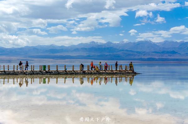 1103574_20171017213200872060_1