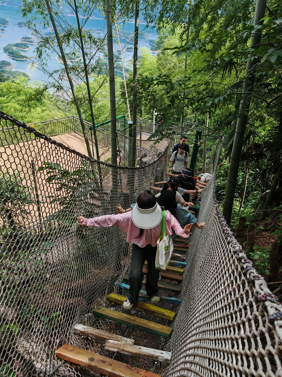 mmexport1747391379770