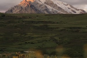 【川西小环线4日游】四姑娘山双桥沟/姑弄村/雅拉雪山/墨石公园/鱼子西 4日之旅