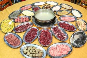 【团队定制】【彩虹古道】寻幽彩虹古道，品味网红五洞牛肉！