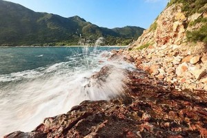 每周成团【深度三门岛】广东小塞班，玩转昔日禁地三门岛，浮潜+桨板+赶海+沙滩晚会，登山盟海誓峰，探秘防空洞