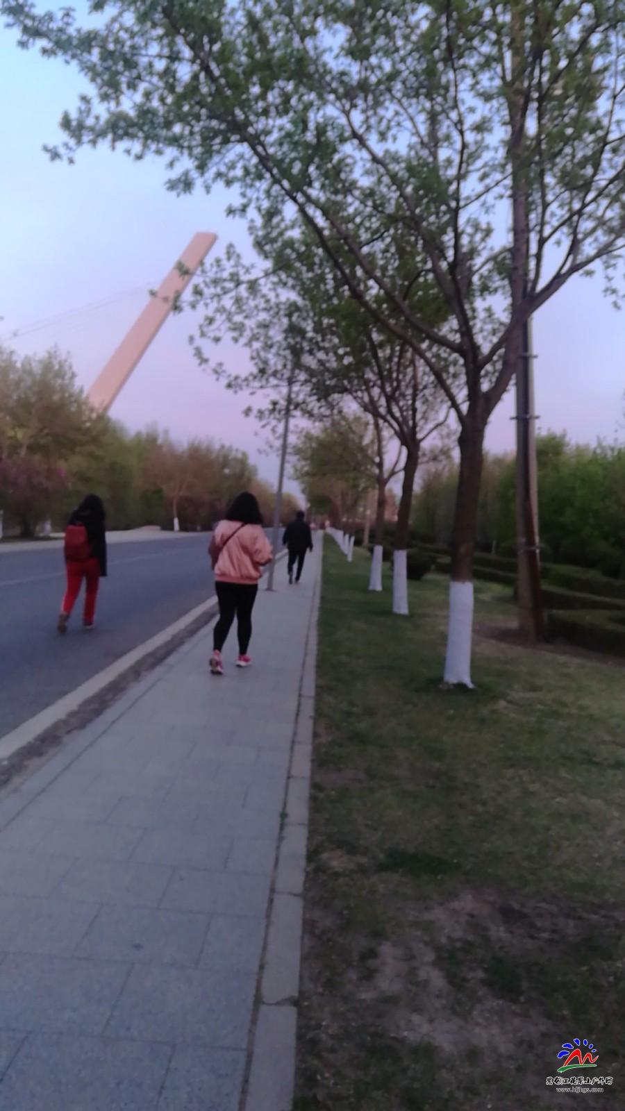 wx_camera_1525343825457