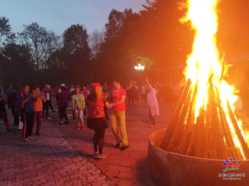 40ffn2NhsweXhI75M-N2zO8IibOCmeWycWOXkYBL5NiBzxgDXqc19nwPkxZ4EcIA