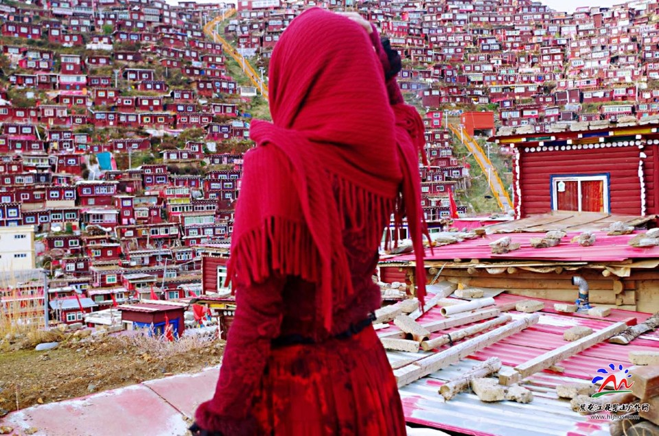 DVD0-ITQH_i5rF4LXBoa8kPMhwYXBqP0yyeklier5iUGoUYlOpfOA_ETkuP0wzzl