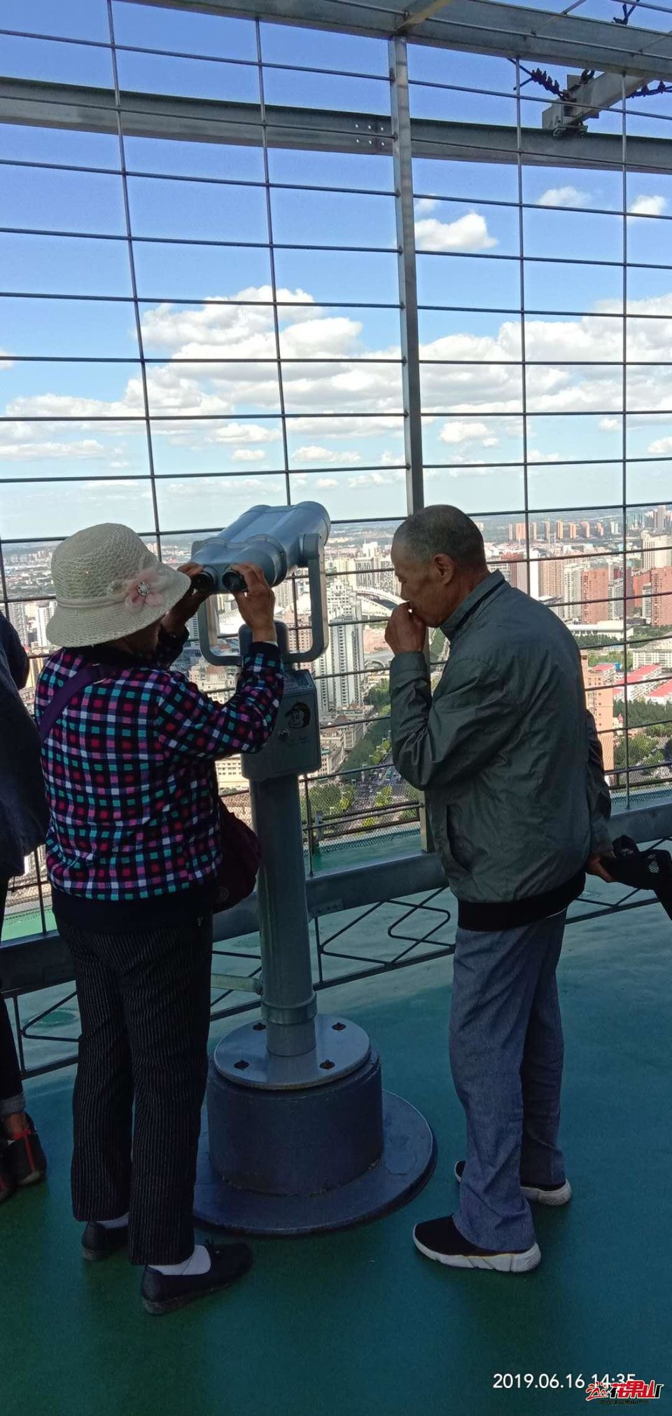 OiqMWcTMmFDYCKgSBp7_wzgkuCD5eT1_IhCLqT5bhIrRWnhn4EFWdSq-Ut42KKaQ