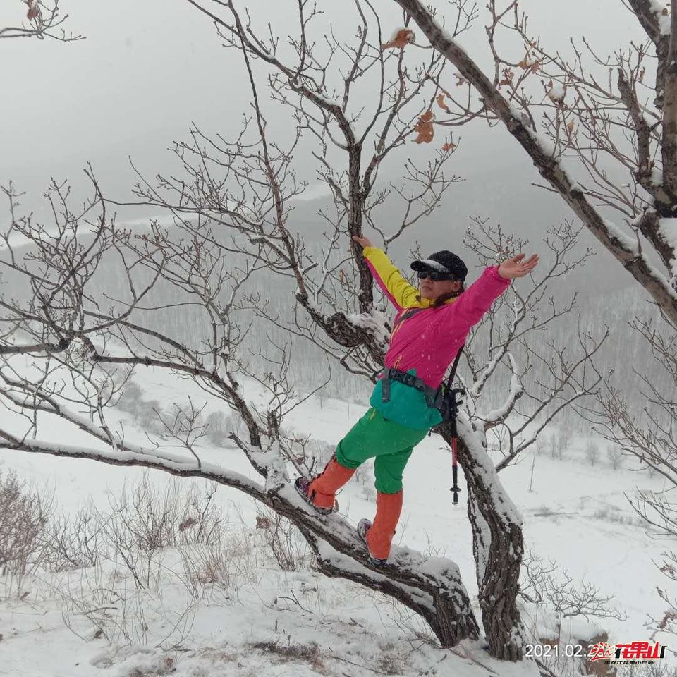 Vr2wsFE_is88QoEmfYKEjFRz2HMtCDIVxISmWW45UXP7FgYKJlR20xyDEjQW_Gvf