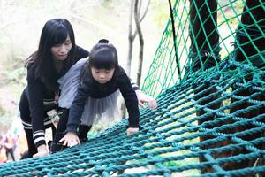 亲子春耕 | 自然课堂播种春天，挖土豆，磨豆浆，鸡蛋已经孵出小鸡喽