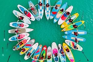 【暑假活动】网红情人岛星空帐篷露营，花样桨板，帆船，沙滩BBQ，荧光晚会蹦野迪二日游