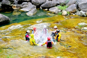 【溯溪徒步】惠州打银坑溯溪徒步，打火锅，泡潭子清凉一夏