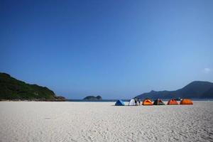 【香港露营】4月5日香港醉美大浪西湾亲子露营 游塔门岛 麦理浩径二段徒步2天活动