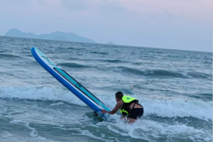 【新奇度假】网红桨板冲浪，趣味运动会，看日落下的狮子岛美景一天游