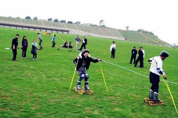 光明农场观光滑草一日游
