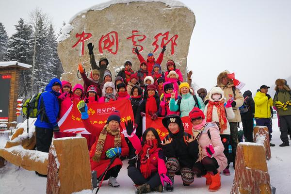 每期都成行！【阳光百人游雪乡】冰情雪韵哈尔滨-大雪谷穿越-原生态冬捕-中国雪乡-长白山-雾凇岛赏雪7日活动