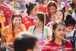 4月13日泰国泼水节要来了，亲历才知道有多嗨！