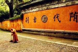 【阳光│天台行】12月12日（周六）品天台寒山全牛肉宴，千年古刹国清寺、寒岩洞天一日游