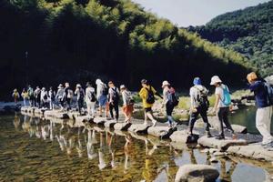 【阳光 | 公司团建】8月  日新昌网红火爆戏水美线-盐帮十八渡+黄金和道亲水徒步富氧森呼吸（不爬山）