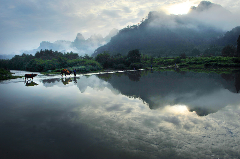 新昌穿岩十九峰穿岩十九峰