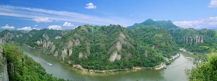 新昌穿岩十九峰天烛湖仙境