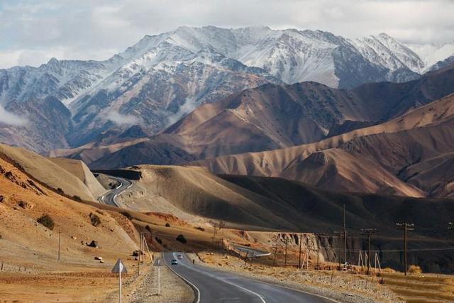 3230009b58a28b335df.jpeg 最美的风景,在路上!这辈子自驾一定要去的世界十大最美公路