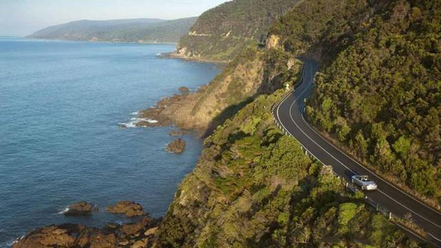 3e50000b4ab08ca8b5e.jpeg 最美的风景,在路上!这辈子自驾一定要去的世界十大最美公路