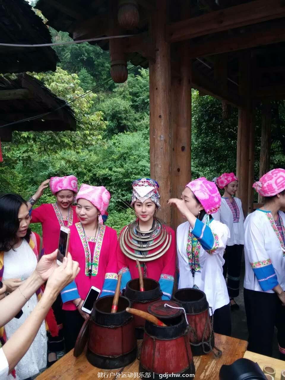 mmexport1496650305998