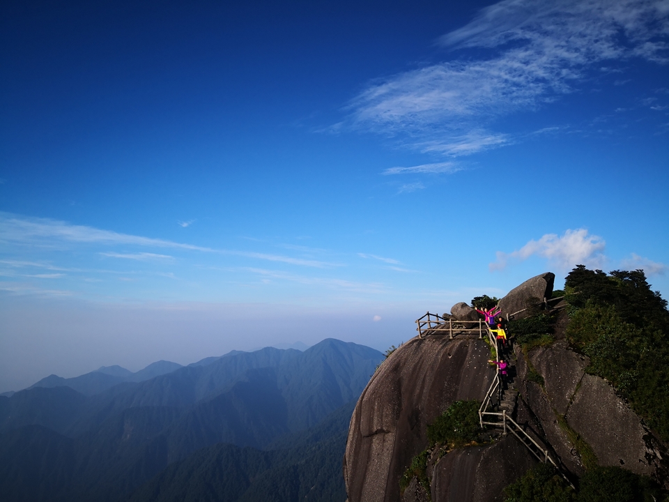 sg-Jxvdb_EQEK_ts7c6KwkU36pWcZ-0sg6cQl1gBJVUww_SyK3fZzVpE2AU-D7U-