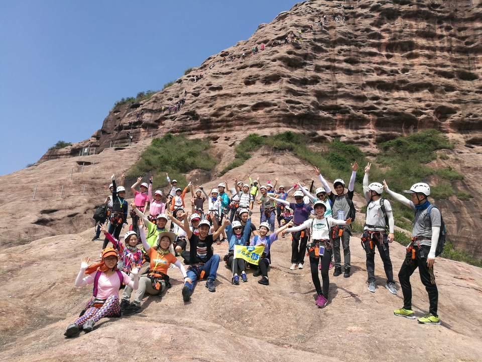 pDy9_sRkFVRQZ6-M6LqYQIq0LEbZfjQrKy-0F8V3DdPTbVbgEo3v5KtP3qi6myP5