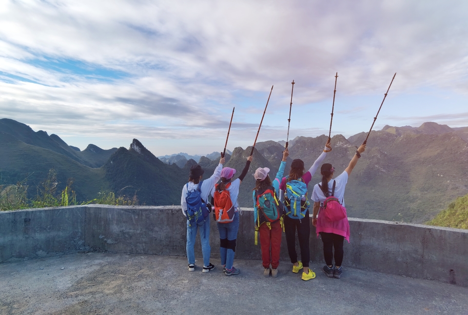 VihrQgB9qx2_6ZVJXR8Q7Sslj0T6SWSLW-IRTYH-Ag5a5KeWC2WWxUhTZBrqWTuz