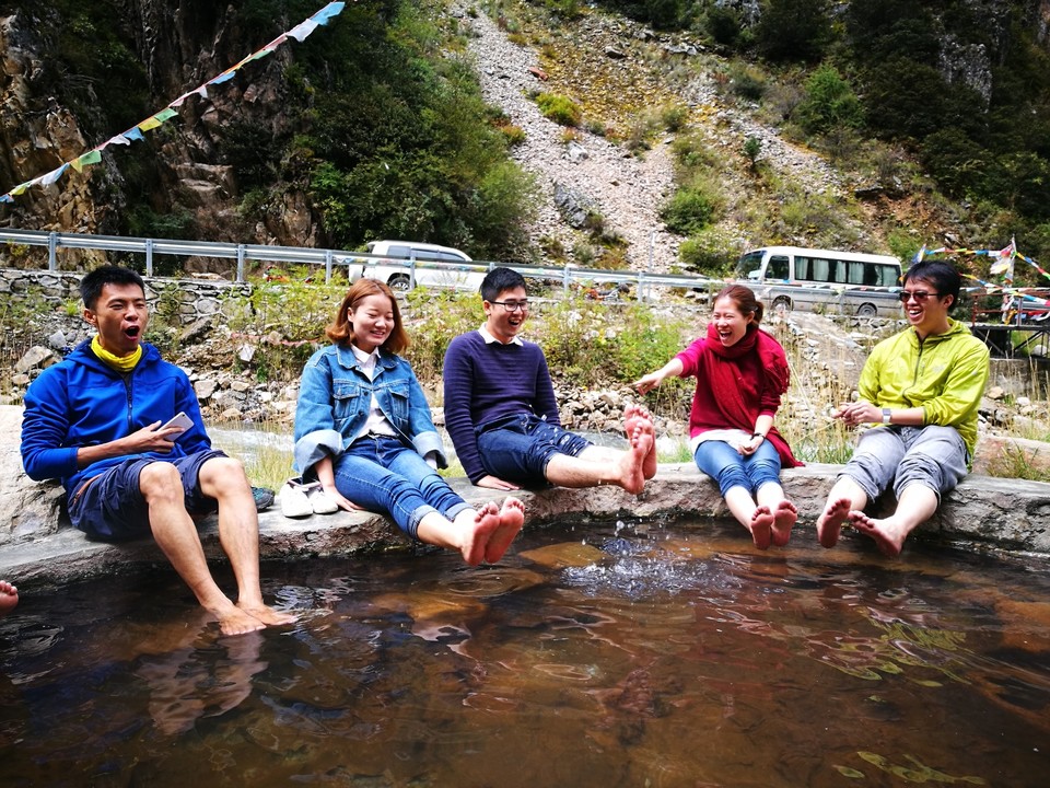 EF3D48A7-EA2E-4E5D-8F6C-EEEBF6568474-642-0000024C683CE5B3_tmp