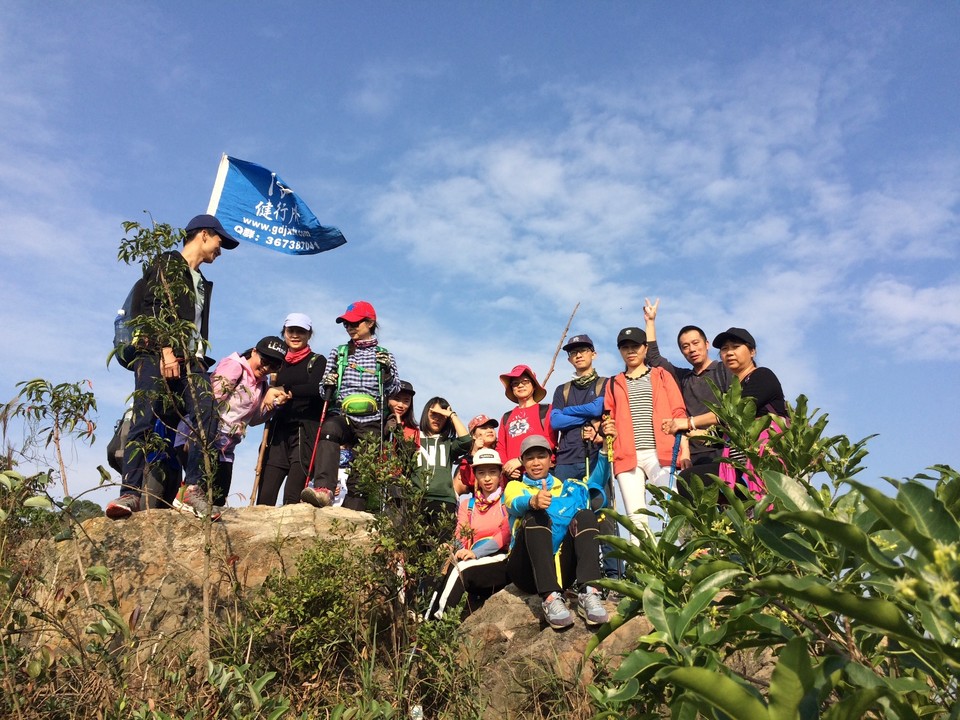 5B7BC0B9-8637-4956-A5F2-6285DAB8E53D