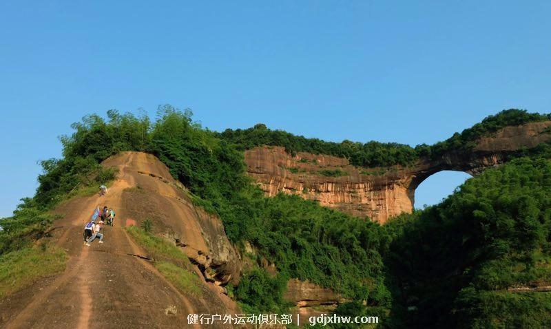 mmexport1495980493596