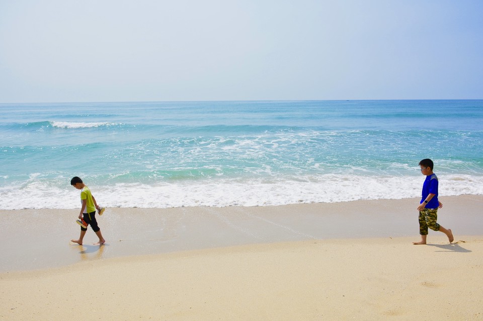 FCA07ED0-69BE-49D1-AD74-65952F5A5E51