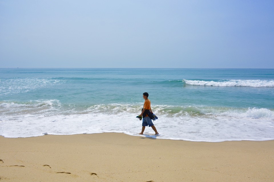 6AECF47C-4E9D-4FD6-8928-DB232B7C37B5