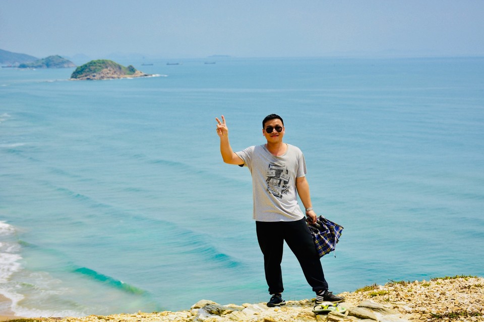 F1C2A651-821F-4E2A-862E-A40B7A2532B1