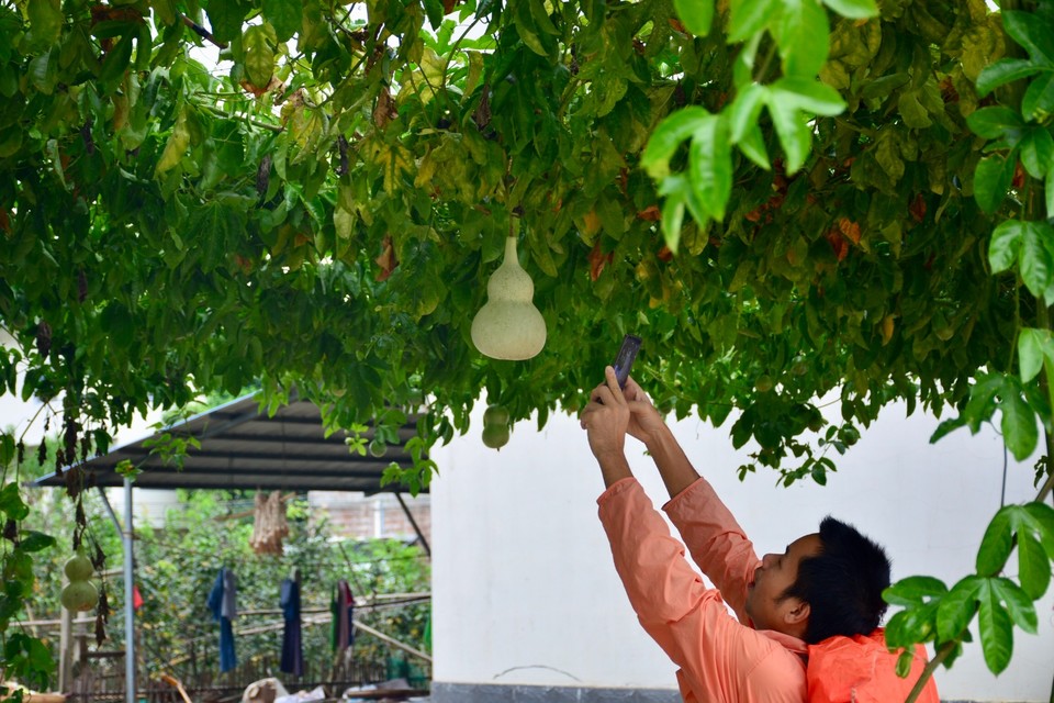 85CB9002-4CF4-4181-8A9D-A364795429B3