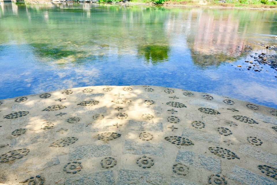 7ECFB795-6B16-429C-B9EC-9B85E9E92A3E