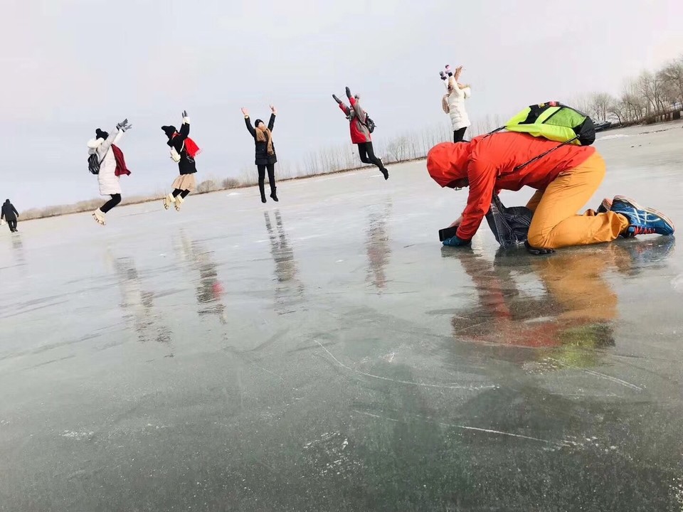 12A1560B-6E71-4BF5-B6C4-F4D99E771C84