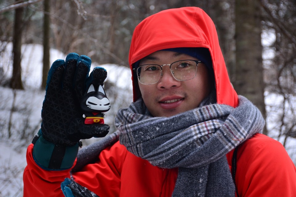 FC3F8B6E-9EF9-410D-85FF-8BF871148B20