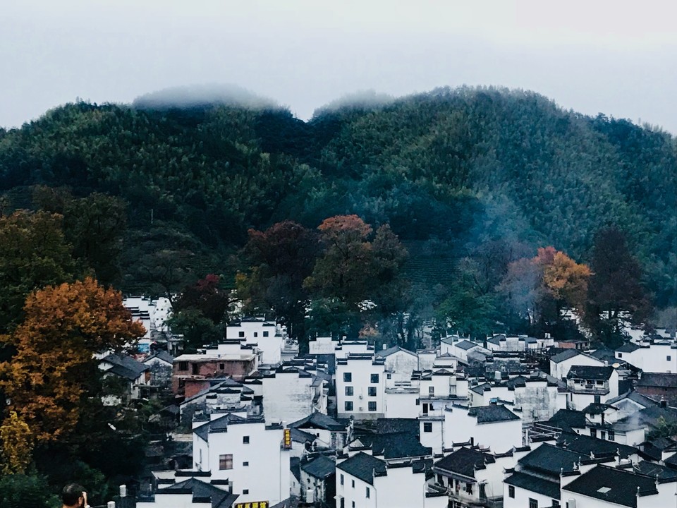 3282B128-FF69-445E-B15F-93A6CD64FBB9